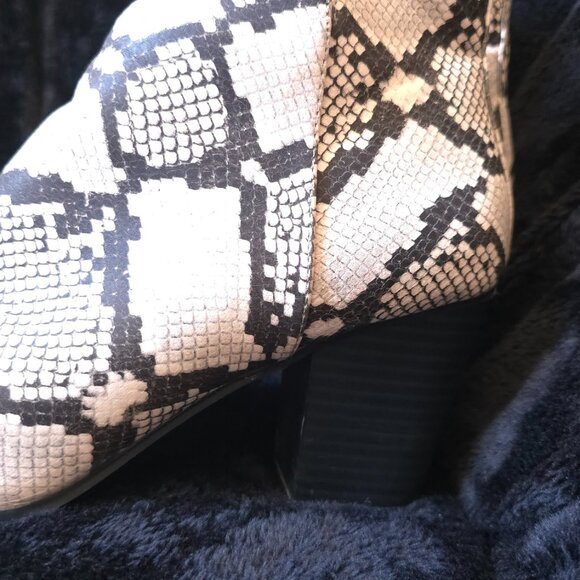 Snake Print Block Heel Ankle Booties, Size 10 - Picture 2 of 6